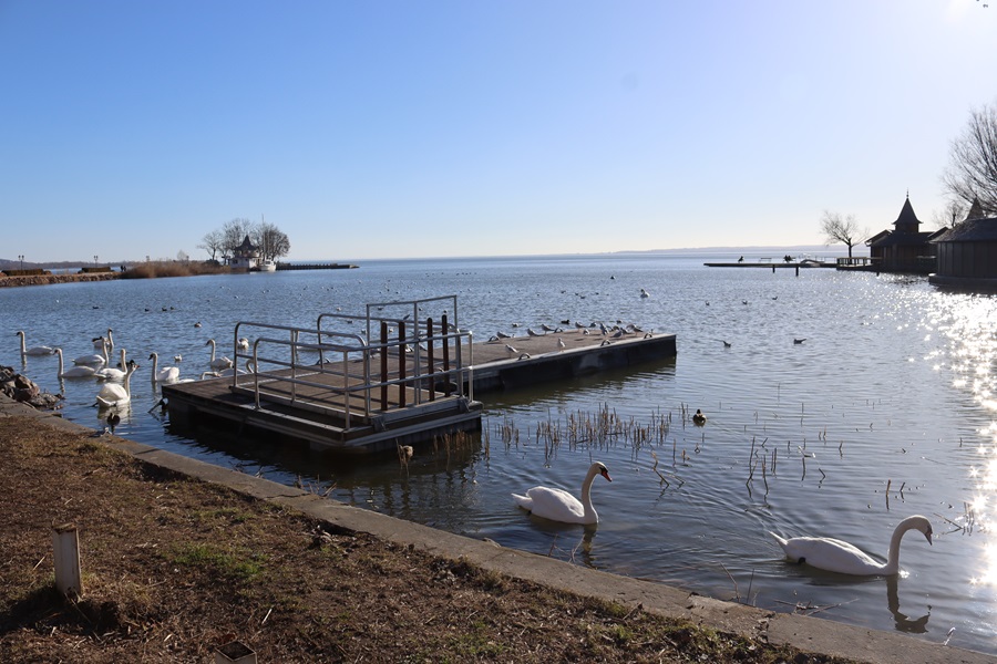 Ungarn im Januar Plattensee Strandbad Ungarn im Januar Plattensee Strandbad