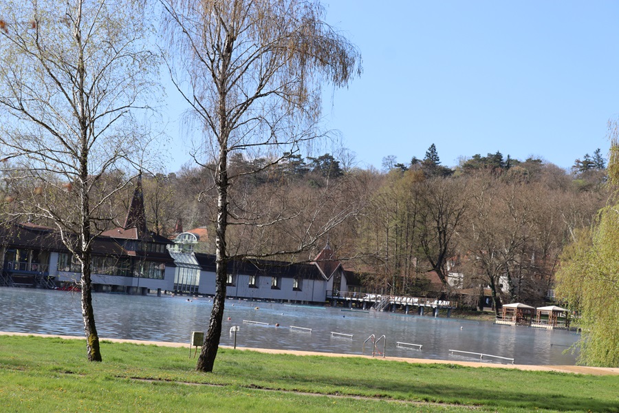 Hévíz im März Thermalbad Hévíz im März Thermalbad