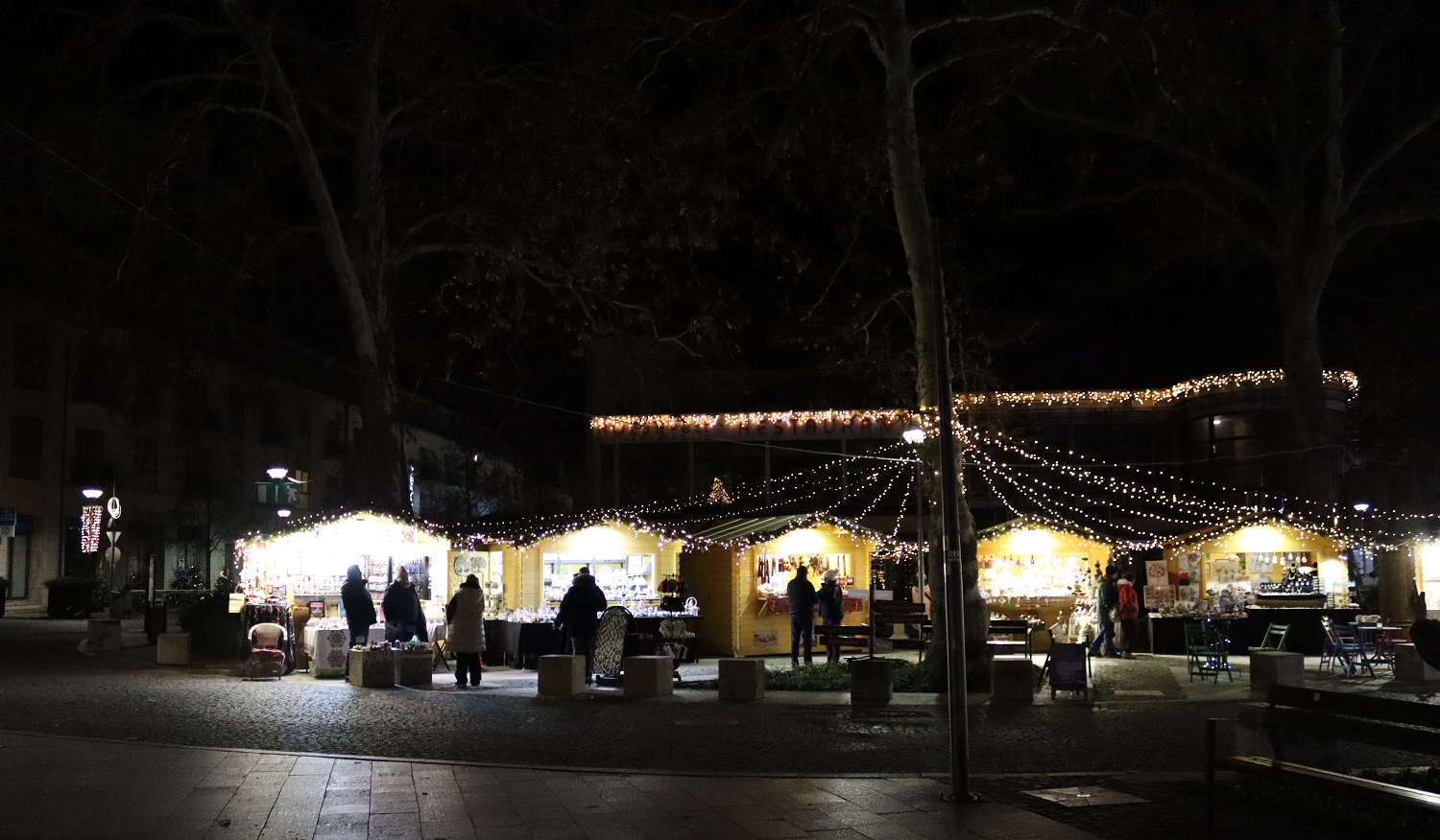 Hévíz im Dezember Weihnachtsmarkt Hévíz im Dezember Weihnachtsmarkt